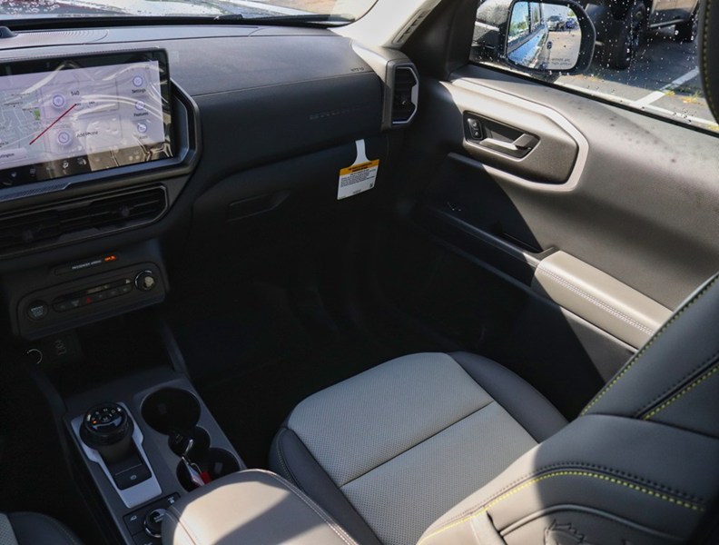 2026 Ford Bronco Sport Badlands | 4X4 | 2.0L | Roof | Tech Pkg