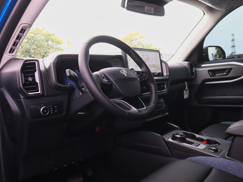 2026 Ford Bronco Sport Outer Banks | 4X4 | 1.5L | Roof | Tech Pkg