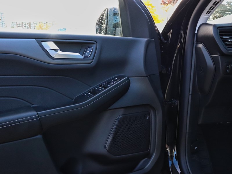 2026 FORD ESCAPE PHEV | HYBRID | ROOF | ADPTV CRUISE | HTD STR WHL