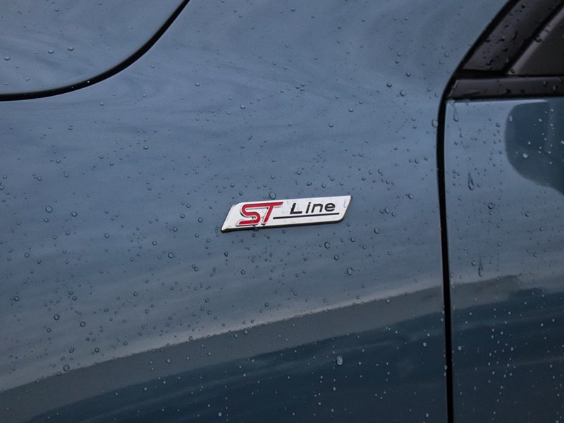 2026 FORD ESCAPE ST-LINE SELECT| AWD | HYBR| ROOF | TECH PK 1 | NAV