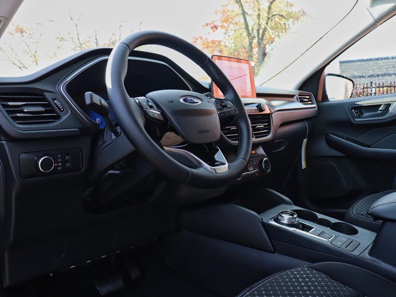 2026 FORD ESCAPE ACTIVE| AWD | 1.5L | HTD STR WHL | BLIS | LED