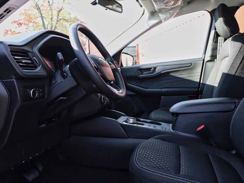 2026 FORD ESCAPE ACTIVE| AWD | 1.5L | HTD STR WHL | BLIS | LED