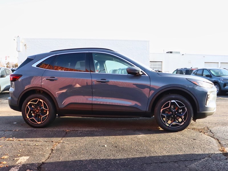 2026 FORD ESCAPE PLATINUM | AWD | HYRBID | ROOF | TOW | 19S