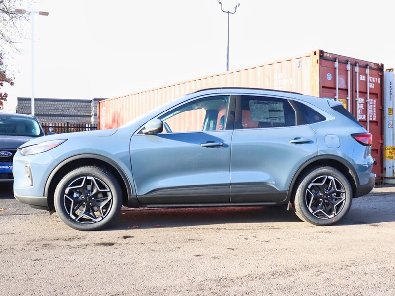 2026 FORD ESCAPE PLATINUM | AWD | HYRBID | ROOF | TOW | 19S