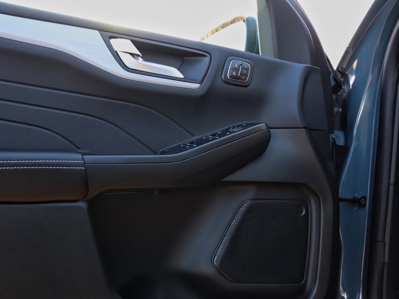 2026 FORD ESCAPE PLATINUM | AWD | HYRBID | ROOF | TOW | 19S