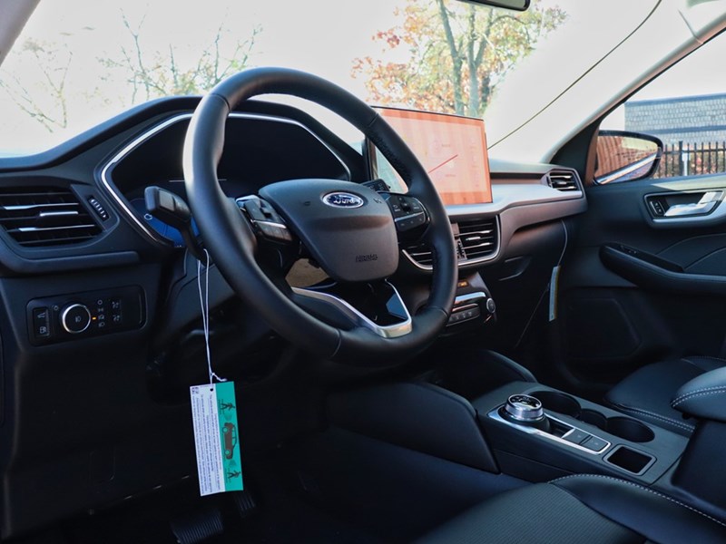 2026 FORD ESCAPE PLATINUM | AWD | HYRBID | ROOF | TOW | 19S