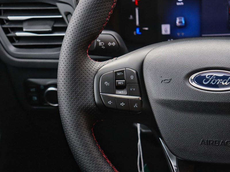 2026 FORD ESCAPE ST-LINE AWD | 4X4 | HYBRID | ROOF | TECH 1 | NAV