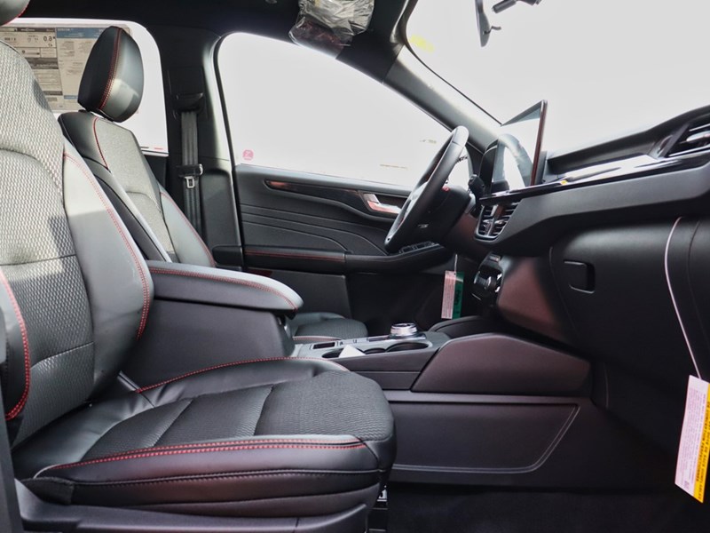 2026 FORD ESCAPE ST-LINE AWD | 4X4 | HYBRID | ROOF | TECH 1 | NAV