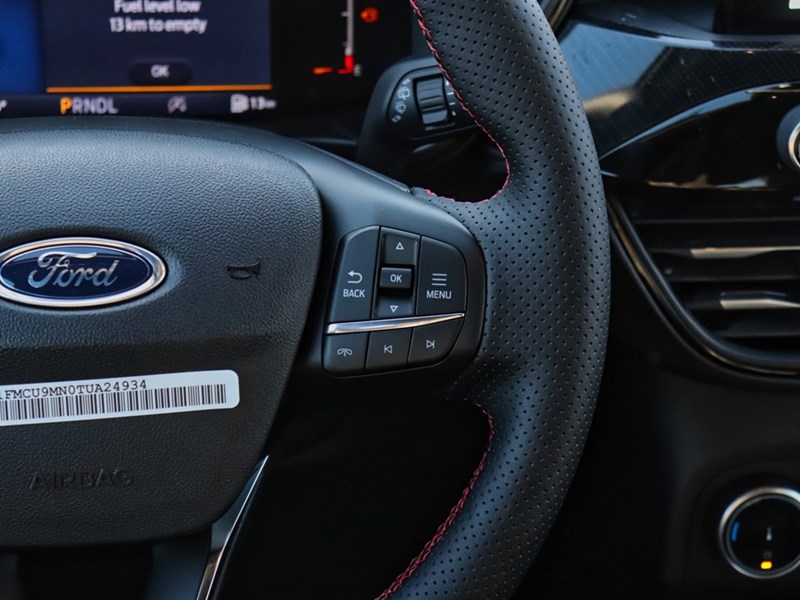 2026 FORD ESCAPE ST-LINE | AWD | 1.5L | HTD STR WHL | BLIS | LED