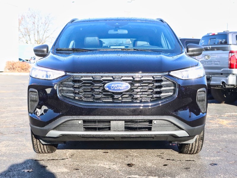 2026 FORD ESCAPE ST-LINE | AWD | 1.5L | HTD STR WHL | BLIS | LED