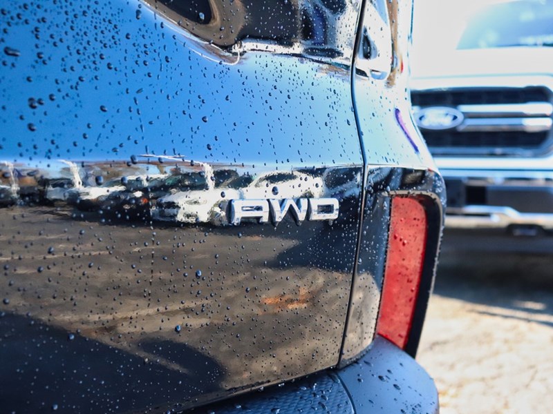 2026 FORD ESCAPE ST-LINE | AWD | 1.5L | HTD STR WHL | BLIS | LED