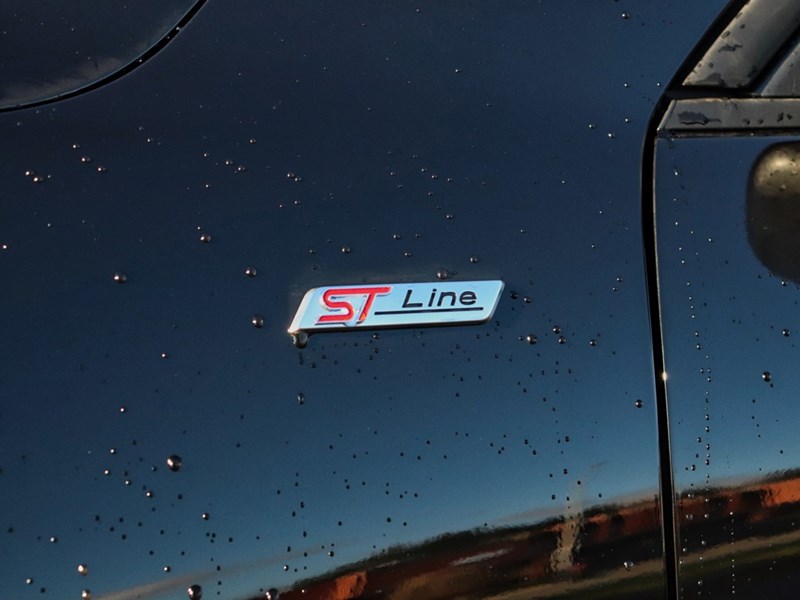 2026 FORD ESCAPE ST-LINE | AWD | 1.5L | HTD STR WHL | BLIS | LED