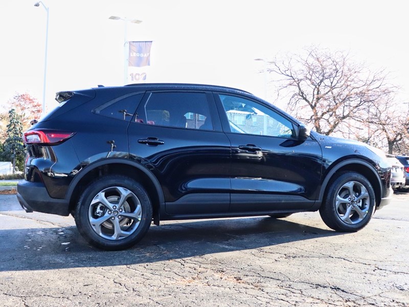 2026 FORD ESCAPE ST-LINE | AWD | 1.5L | HTD STR WHL | BLIS | LED
