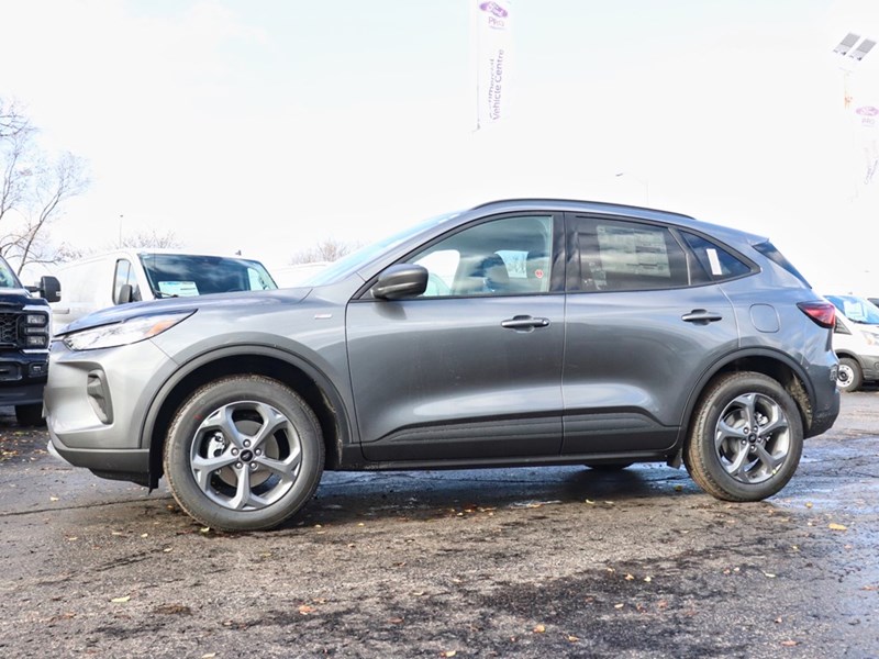 2026 FORD ESCAPE ST-LINE | AWD | 1.5L | TECH PK 1 | HTD STR WHL