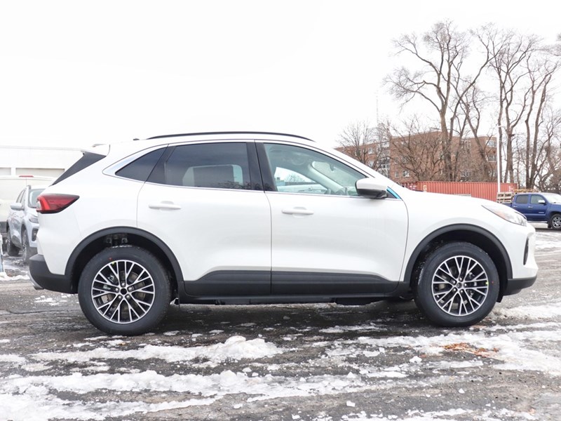 2026 FORD ESCAPE PHEV | PLUG-IN HYRBID | ADPTV CRUISE | ROOF | BLIS