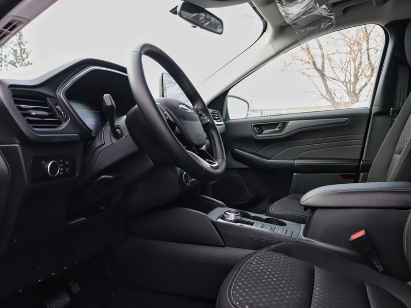 2026 FORD ESCAPE ACTIVE | AWD | 1.5L | HTD STR WHL | BLIS | RM STRT
