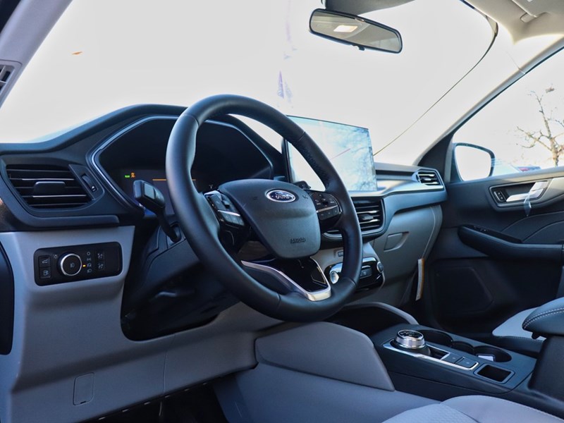 2026 FORD ESCAPE PHEV | PLUG-IN HYRBID | ADPTV CRUISE | BLIS | LED