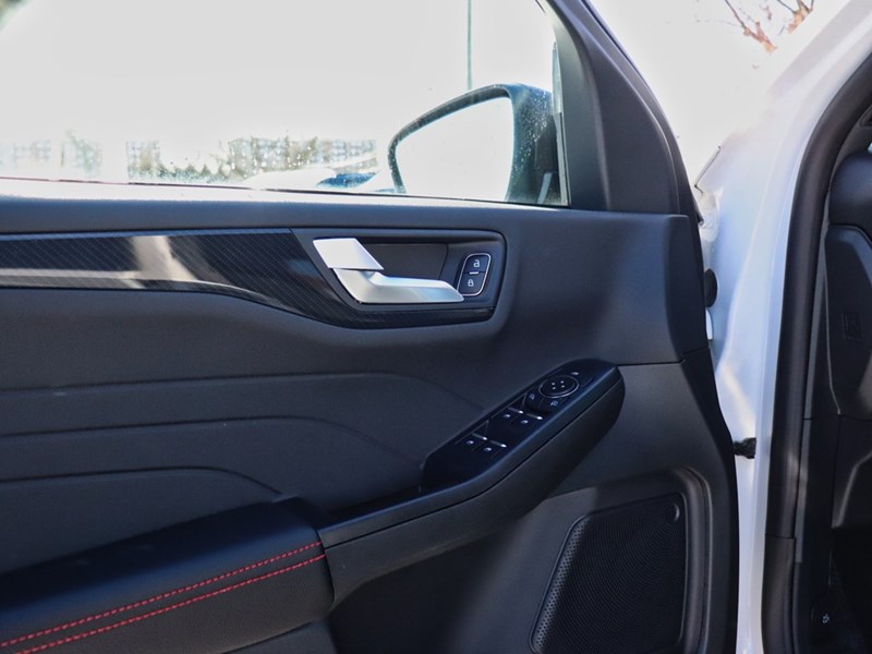 2026 Ford Escape ST-Line | AWD | HYBRID |  TECH | HTD STR WHL | NAV