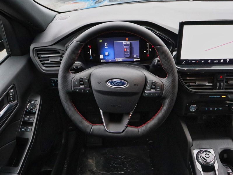 2026 Ford Escape St-Line | AWD | Hybrid | Tech Pkg 1