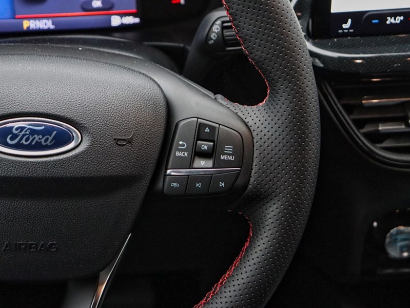 2026 Ford Escape St-Line | AWD | Hybrid | Tech Pkg 1