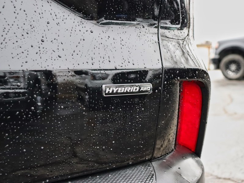 2026 Ford Escape St-Line | AWD | Hybrid | Tech Pkg 1