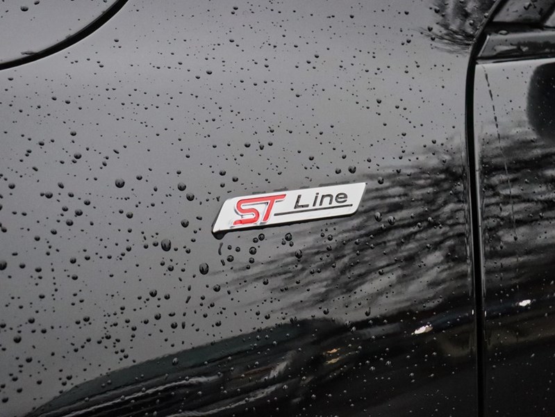 2026 Ford Escape St-Line | AWD | Hybrid | Tech Pkg 1