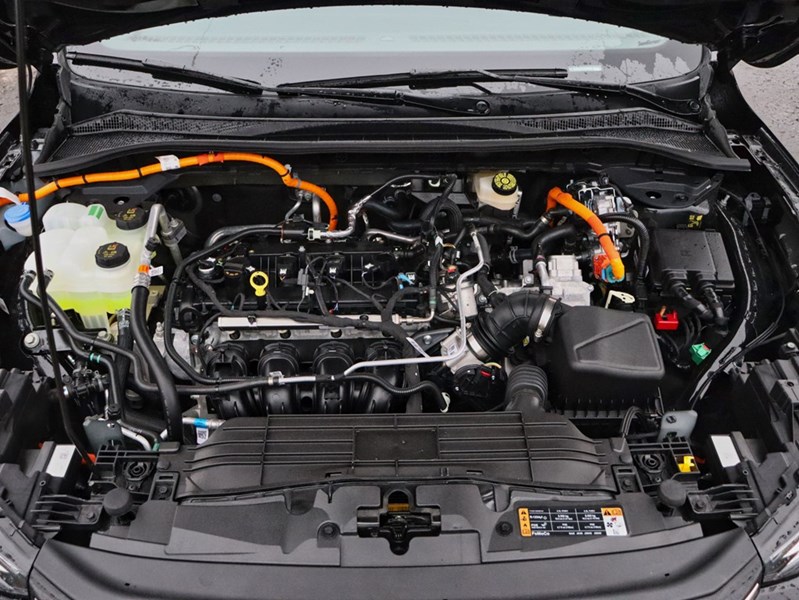 2026 Ford Escape St-Line | AWD | Hybrid | Tech Pkg 1