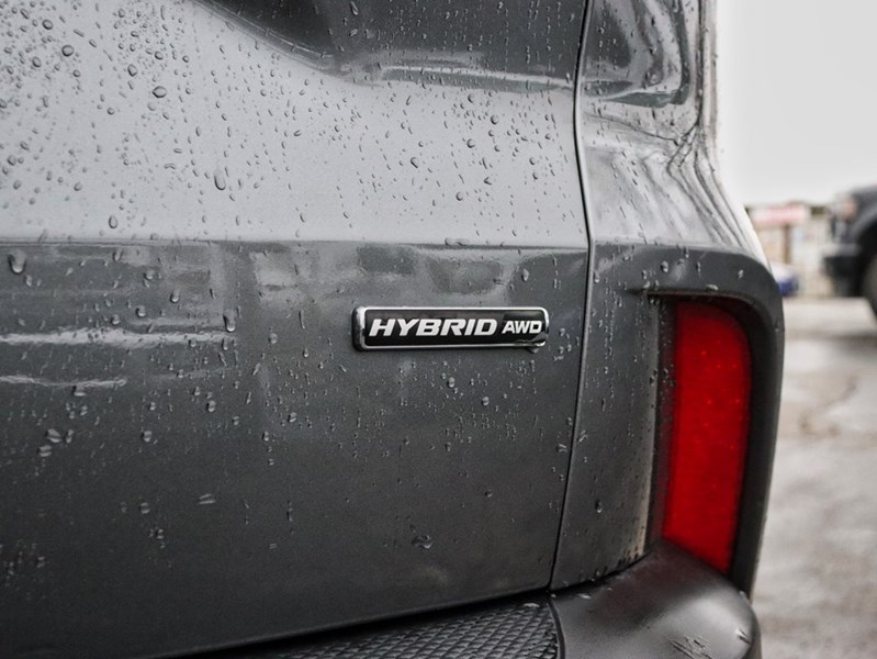 2026 Ford Escape St-Line | AWD | Hybrid | Tech Pkg | Roof