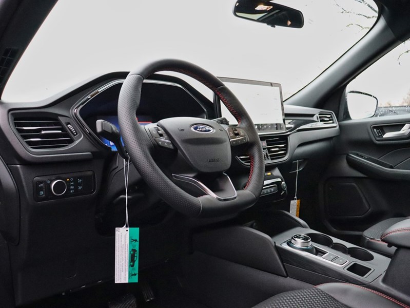 2026 Ford Escape St-Line | AWD | Hybrid | Tech Pkg | Roof