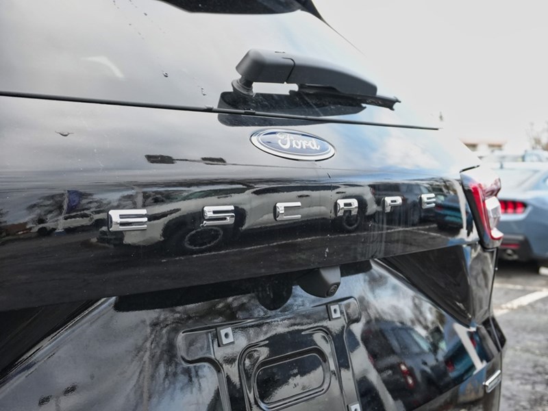 2026 Ford Escape St-Line | AWD | Hybrid