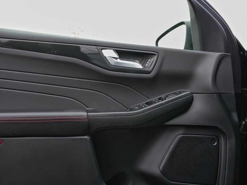2026 Ford Escape St-Line | AWD | Hybrid
