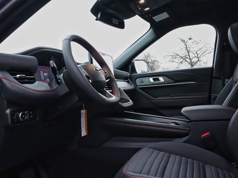 2026 Ford Explorer ST-Line | 4WD | ROOF | PREM PKG | ST-LN STREET PK