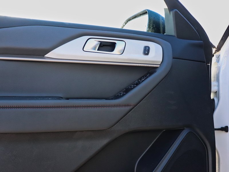 2026 Ford Explorer Active | 4WD | ACTV COMF | ROOF | PREM 20s