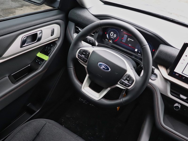 2026 Ford Explorer Active | 4WD | 2.3L | 200A | 2nd ROW BENCH