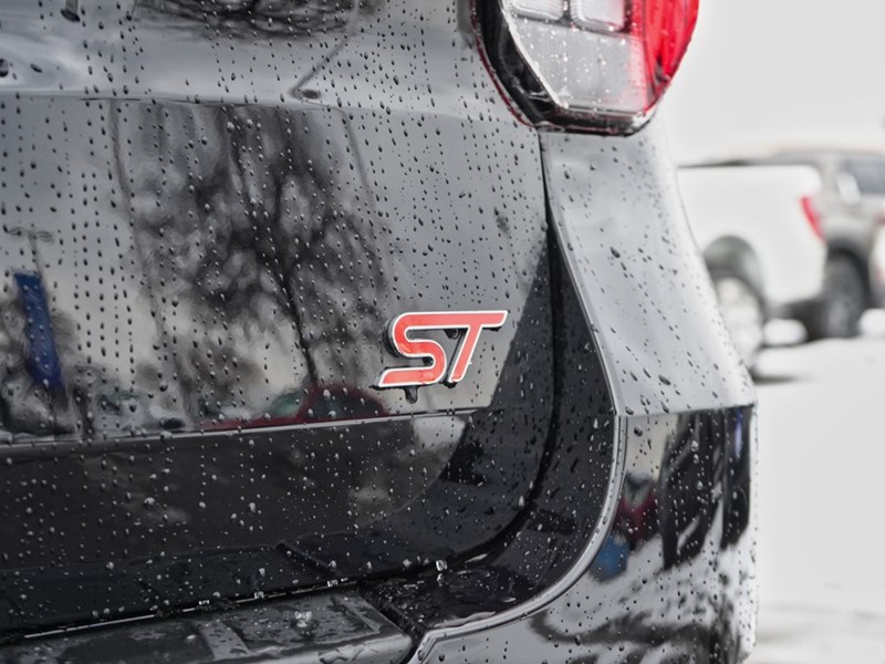 2026 Ford Explorer ST | 4WD | 3.0L | Roof | Tow | 360 | Htd Str Whl