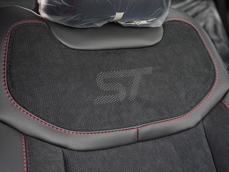 2026 Ford Explorer ST | 4WD | 3.0L | Roof | Tow | 360 | Htd Str Whl