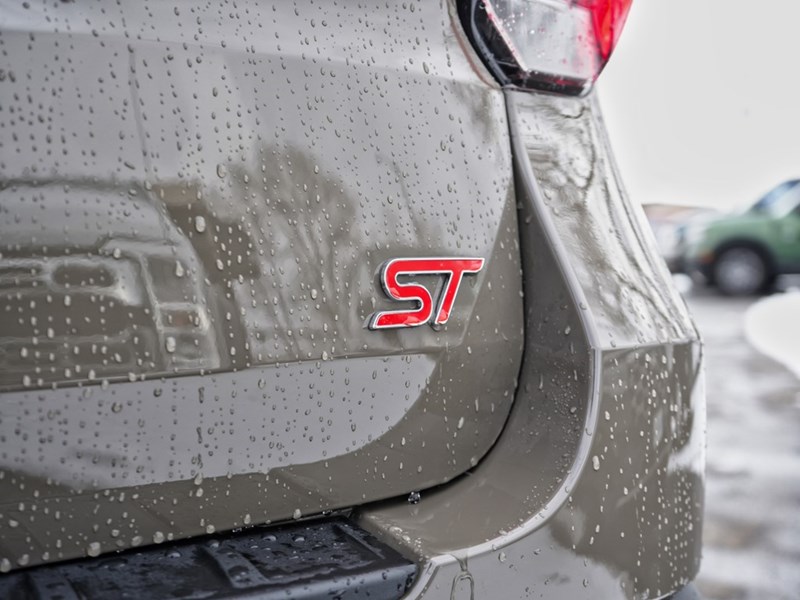 2026 Ford Explorer ST | 4WD | 3.0L | Roof | Tow | 360 | Htd Str Whl