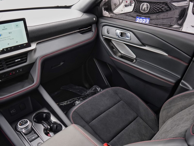 2026 Ford Explorer ST | 4WD | 3.0L | Roof | Tow | 360 | Htd Str Whl