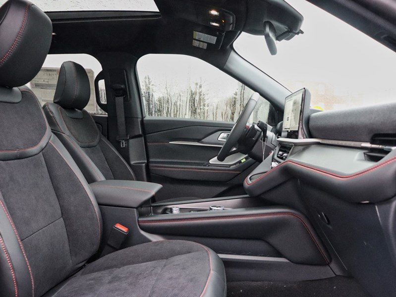 2026 Ford Explorer ST | 4WD | 3.0L | Roof | Tow | 360 | Htd Str Whl