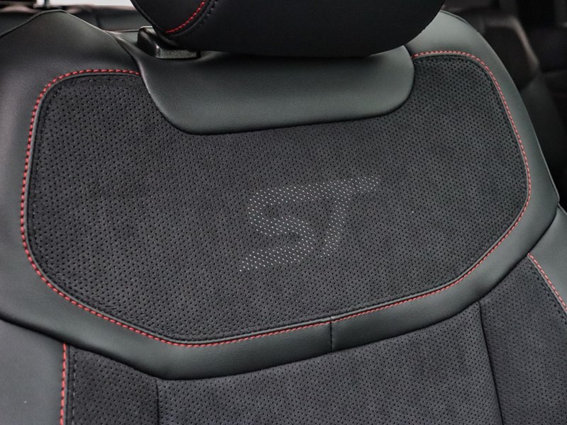 2026 Ford Explorer ST | 4WD | 3.0L | Roof | Tow | 360 | Htd Str Whl