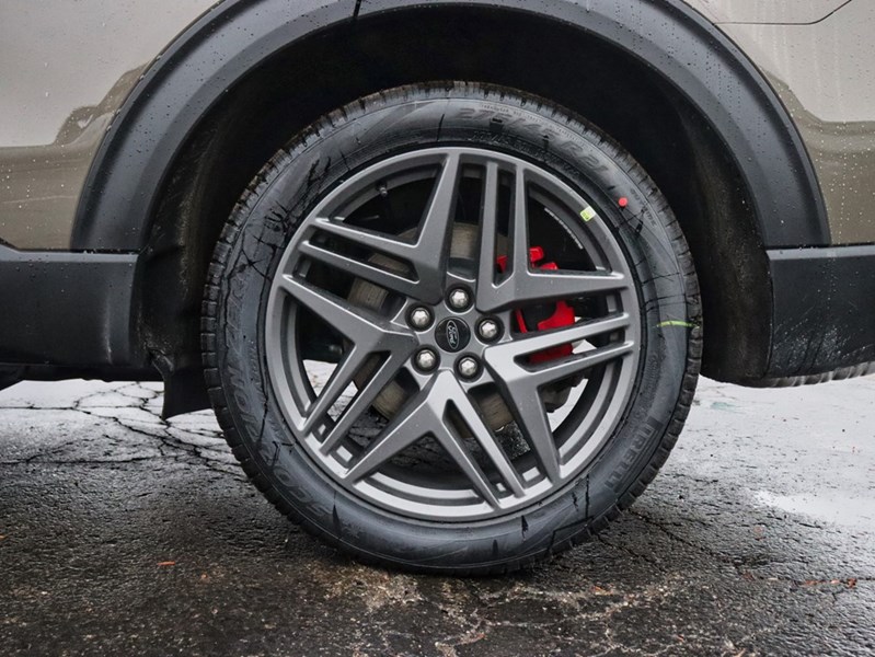 2026 Ford Explorer ST | 4WD | 3.0L | Roof | Tow | 360 | Htd Str Whl