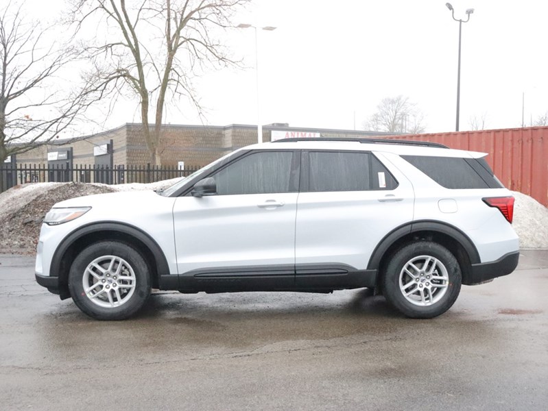 2026 Ford Explorer Active | 4WD | Bench Seat | 7 Pass