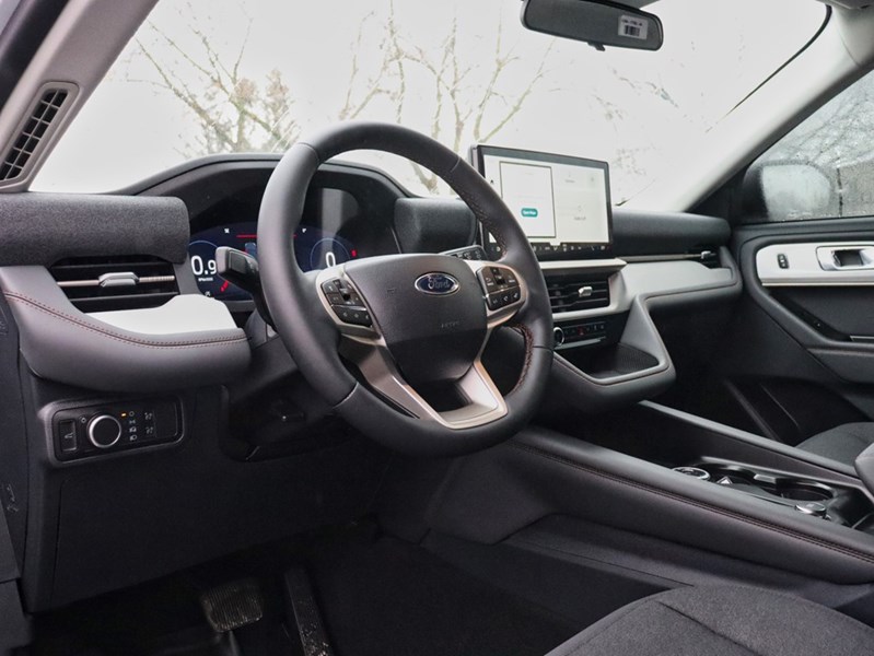 2026 Ford Explorer Active | 4WD | Bench Seat | 7 Pass