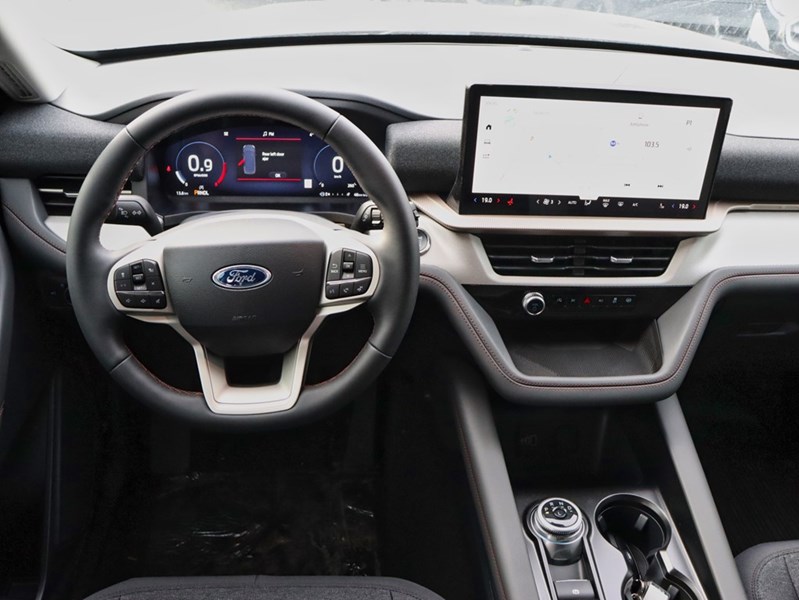 2026 Ford Explorer Active | 4WD | 2.3L | 200A | 2Nd Row Bench