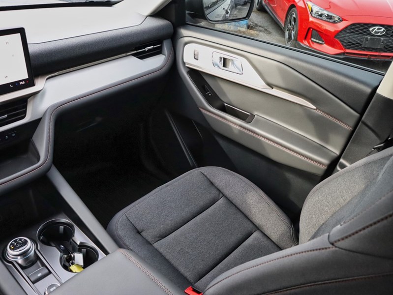 2026 Ford Explorer Active | 4WD | 2.3L | 200A | 2Nd Row Bench