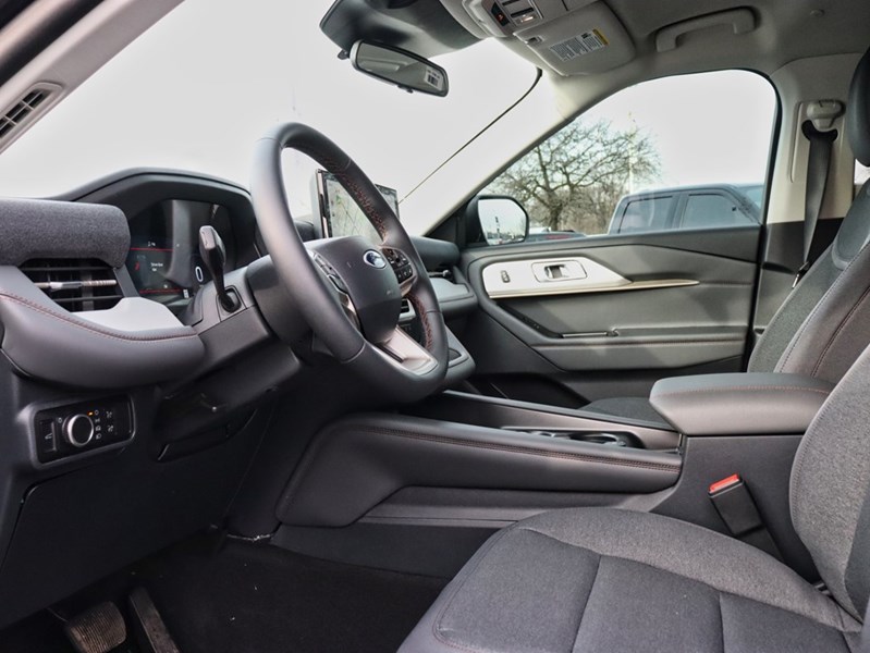 2026 Ford Explorer Active | 4WD | 2.3L | 200A | 2Nd Row Bench