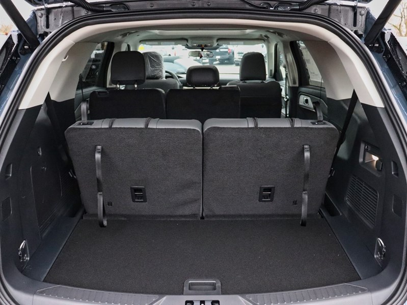 2026 Ford Explorer Active | 4WD | Roof | Comf Pkg | Prem 20S