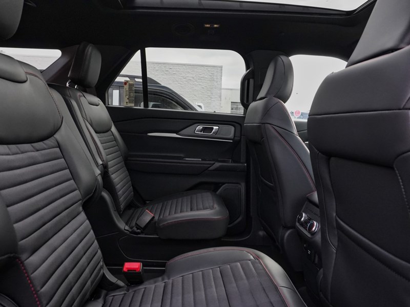 2026 Ford Explorer St-Line | 4WD | Roof | Prem Pkg | Street Pk