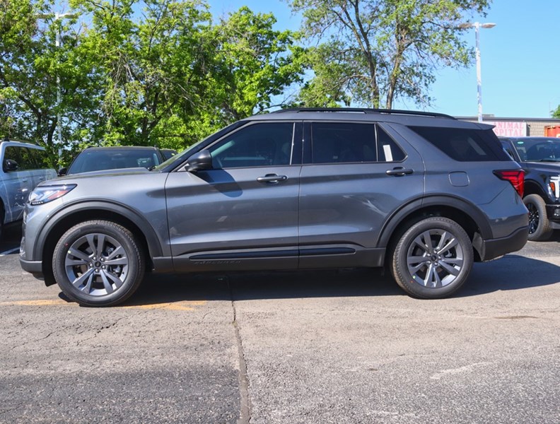 2026 Ford Explorer Active | 4WD | Comf Pkg | Roof | Crbn 20S
