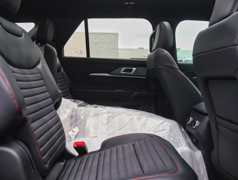 2026 Ford Explorer St-Line | 4WD | Roof | Prem Pkg | Street Pk